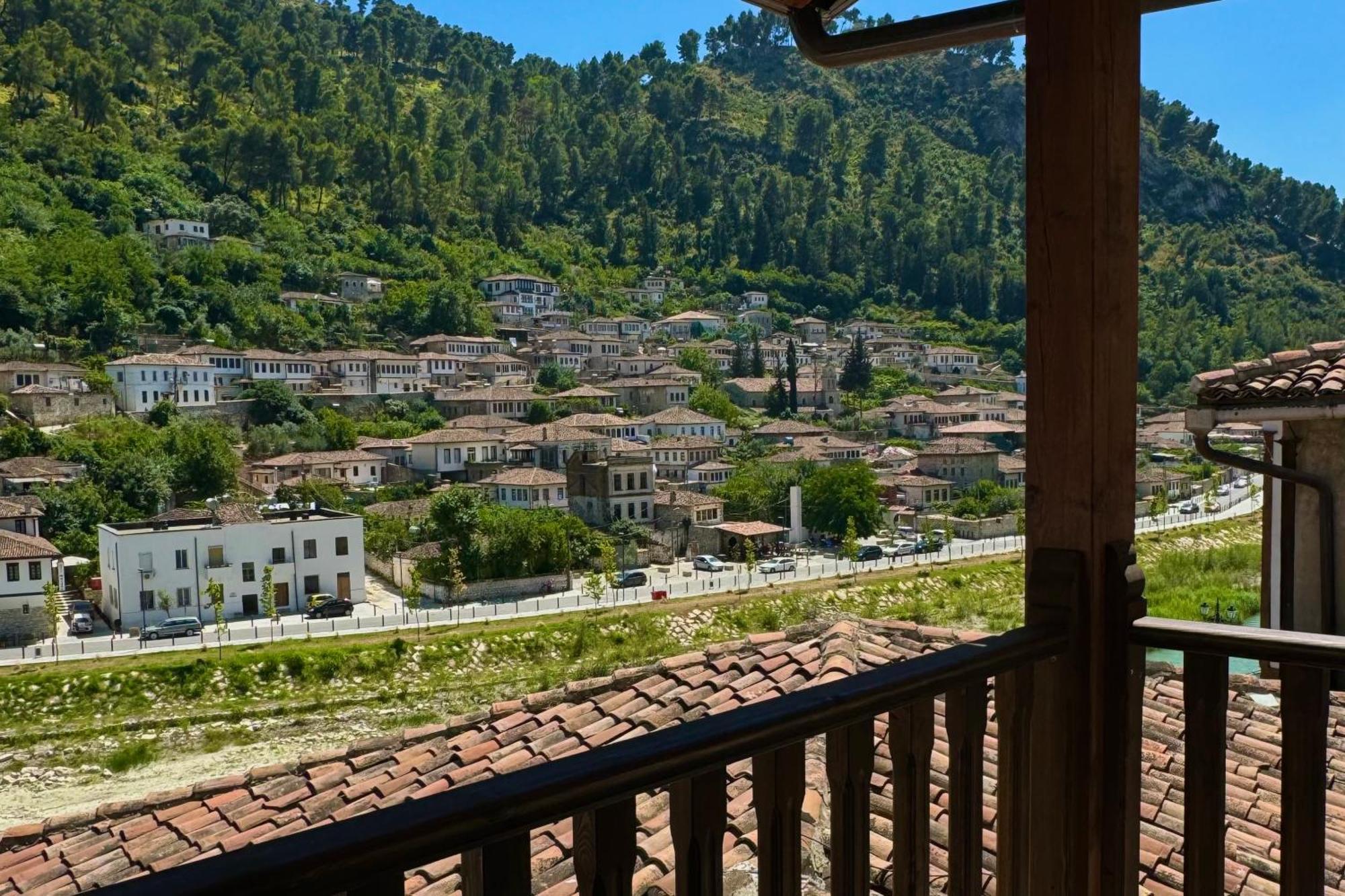 White House Boutique Hotel & Restaurant - Since 1999 Berat Dış mekan fotoğraf