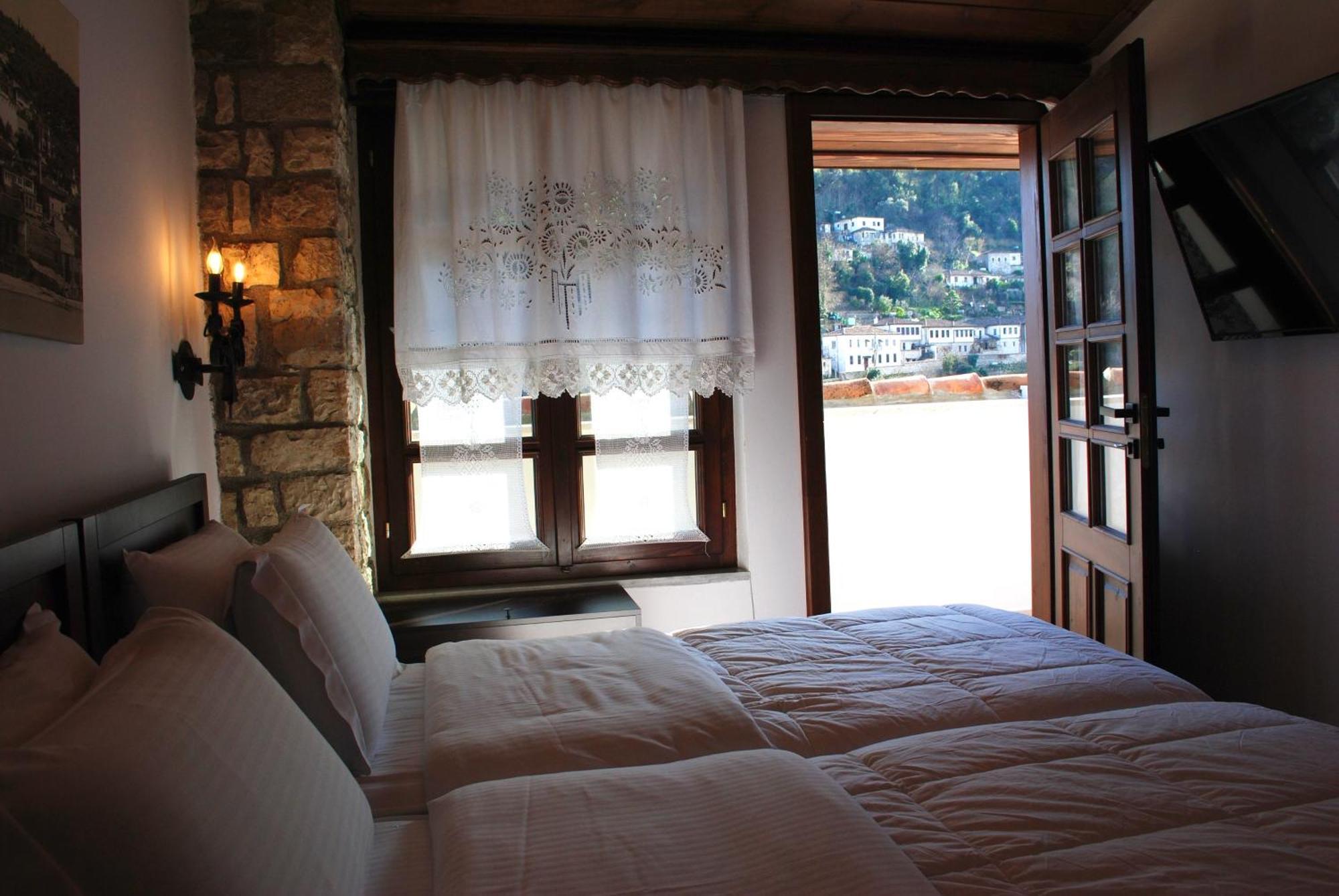 White House Boutique Hotel & Restaurant - Since 1999 Berat Dış mekan fotoğraf